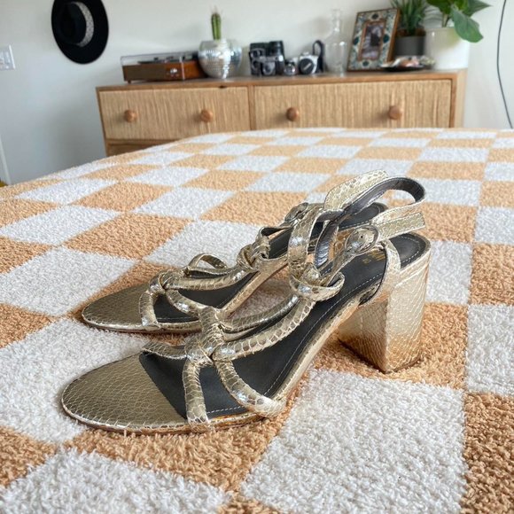 H&M GOLD GRECIAN STRAP HEEL PUMP SIZE 40 - Picture 4 of 7